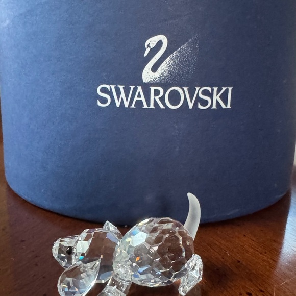 Swarovski Crystal Playing Beagle Dog Figurine - Picture 2 of 4